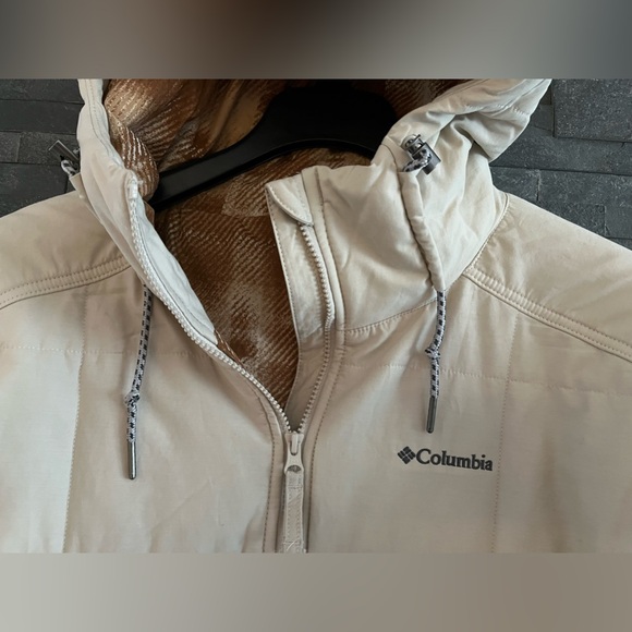 Columbia Chatfield Hill™ II Hooded Quilted Novelty Jacket w/Omni-Shield™ finish - Picture 12 of 16